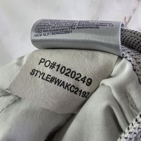 NYDJ Shorts Womens 18W Linen White Striped Bermuda Not Your Daughters - Picture 9 of 11